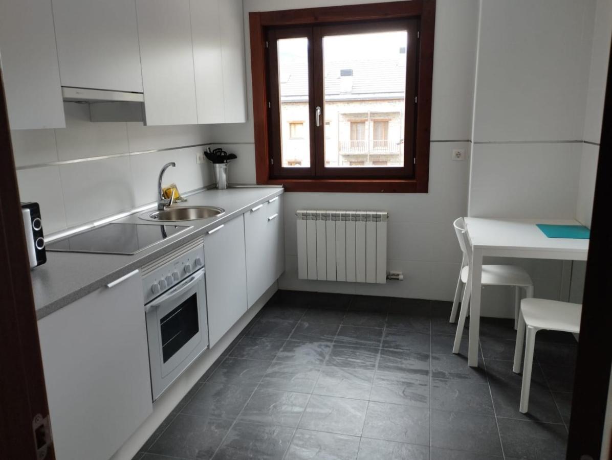 Fabuloso Apartamento Con Vistas A La Montana El Abedul Luga 23 카스티에요 데 하카 외부 사진
